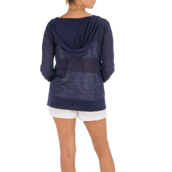 Hi Ho 100% Linen Beach Hoodie in Ocean Blue - Picture 2 of 9